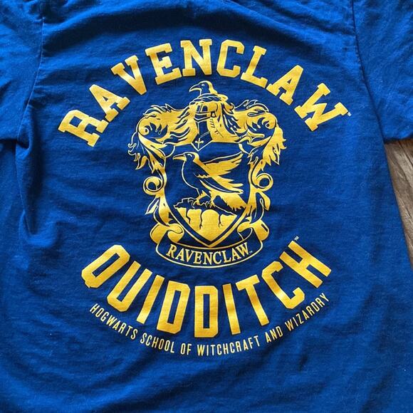 Harry Potter Ravenclaw Quidditch Wizarding World T shirt Hogwarts merch - Picture 2 of 3